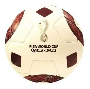 Oferta de Pelota Oficial Fifa Qatar Top 2022 Blanca Y Bordó N5 02518 por $12990 en Kinderland
